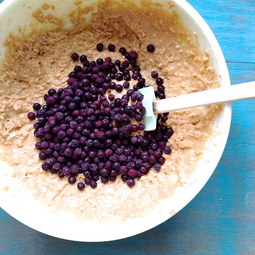 Wild Blueberry Oat Cake with Greek Yogurt Frosting via LizsHealthyTable.com Wild Blueberry Oat Cake with Greek Yogurt Frosting via LizsHealthyTable.com