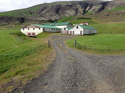 Farms in Iceland via Lizshealthytable.com