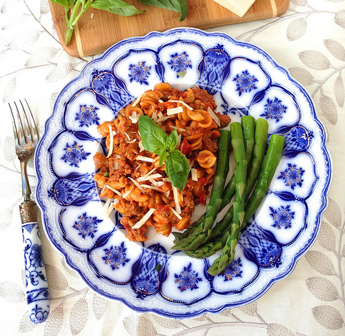 Homemade Healthy Beefaroni via LizsHealthyTable.com