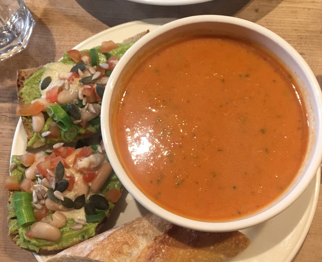 london food scene / Le Pain Quotidien via LizsHealthyTable.com