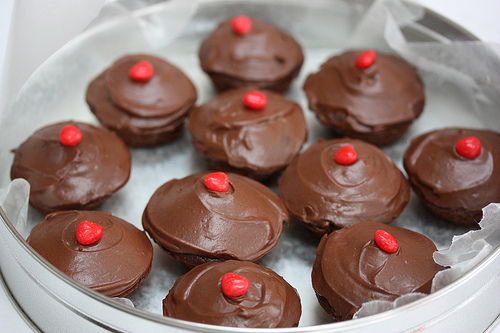 Healthier Chocolate Dessert Recipes via LizsHealthyTable.com