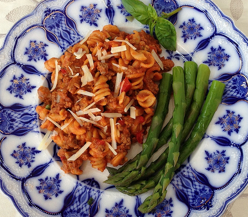 Homemade Healthy Beefaroni via LizsHealthyTable.com Homemade Healthy Beefaroni via LizsHealthyTable.com