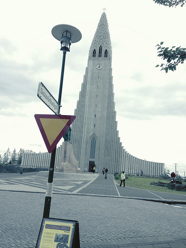 Hallgrimskirkja via Lizshealthytable.com
