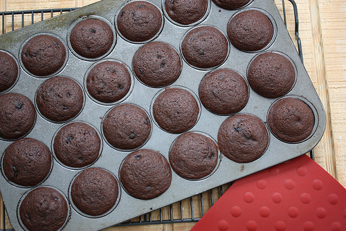 Berry Good Chocolate Cupcakes via LizsHealthyTable.com #chocolate #cupcakes #healthy