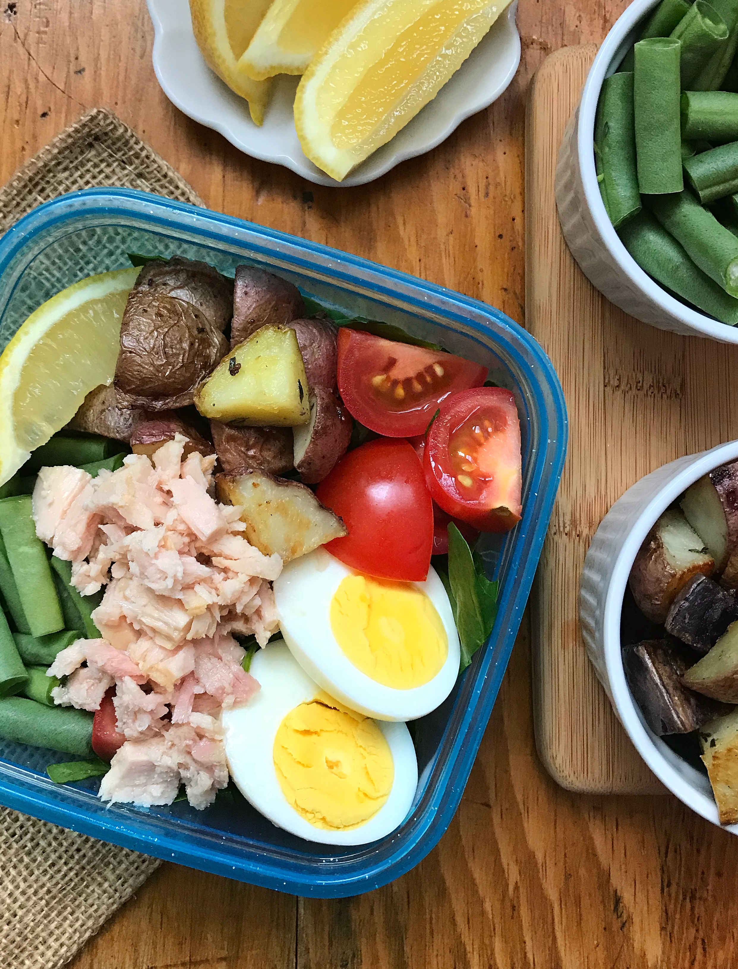 Tuna Nicoise Salad via LizsHealthyTable.com #seafood 