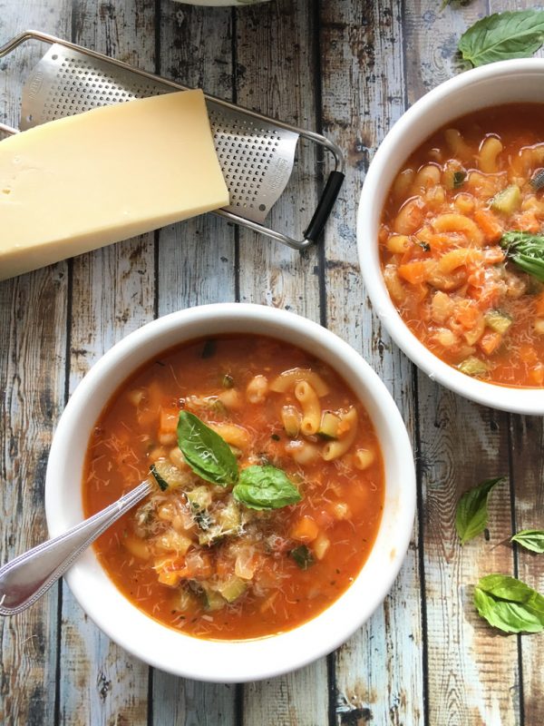 Minestrone Soup with beans via lizshealthytable.com 