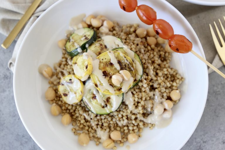 30-Plus Healthy and Delicious Grain Bowl Recipes via LIzsHealthyTable.com