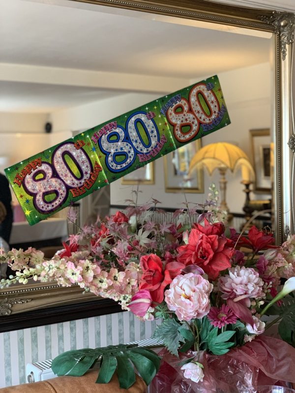 England food and adventure via lizshelthytable.com #england 