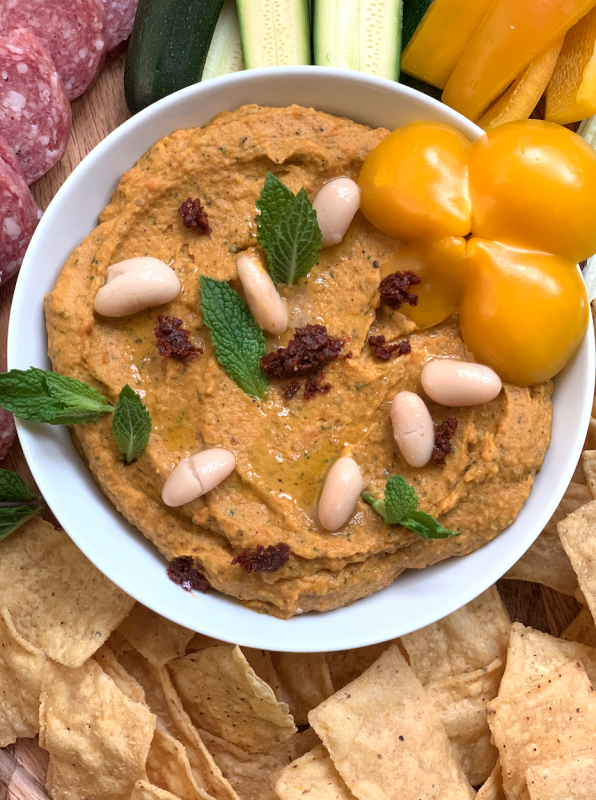 Harissa-Roasted Carrot and Bean Dip via lpzshealthytable.com #vegan #plantbased
