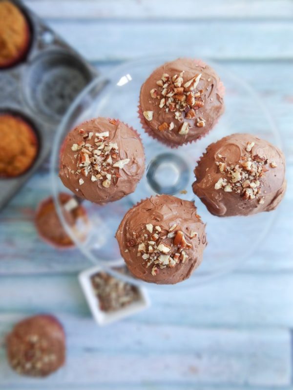 46 Recipes for Carrot and Carrot Greens (AKA Carrot Tops) via Lizshealthytable.com 