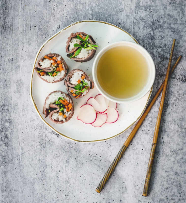 22 Recipes for BEEFSHI | Sushi Made With Beef via lizshealthytable.com 