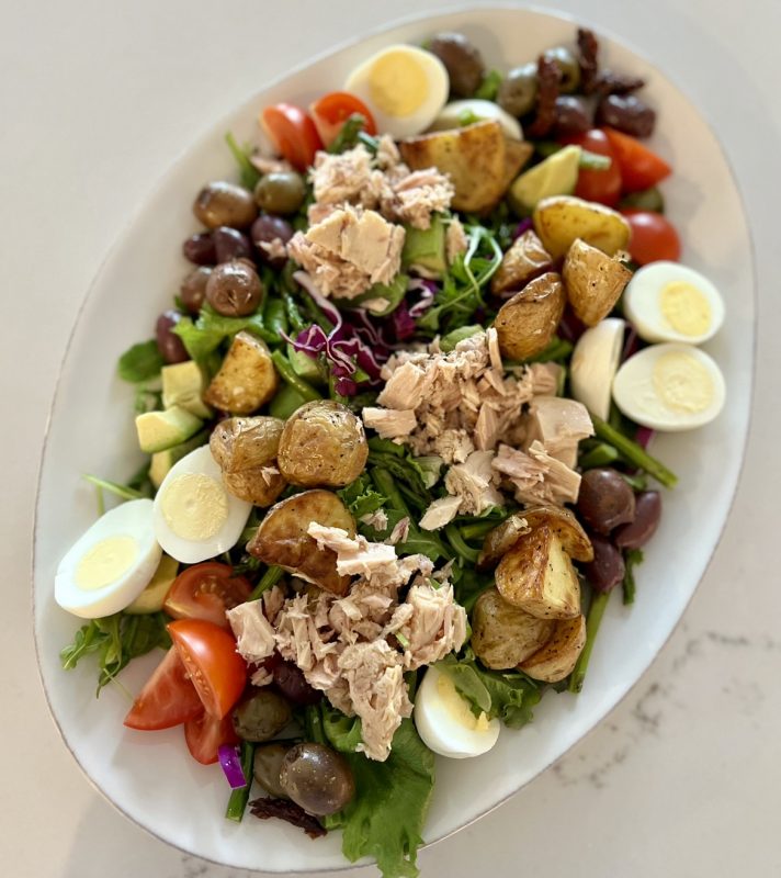 3 Salads and the BEST Homemade Olive Oil & Lemon Salad Dressing Recipe via lizshealthytable.com #salad