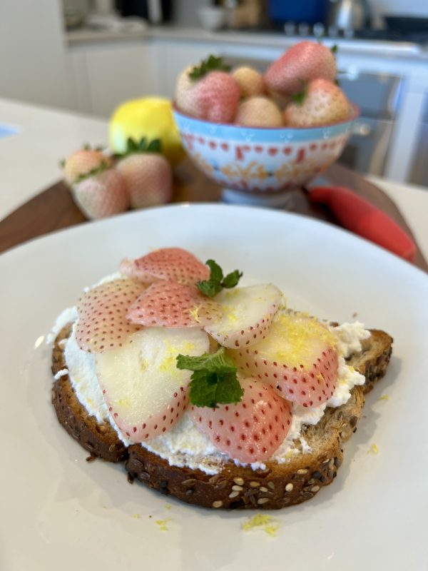 How I Add Excitement to Breakfast with Pretty Pink-a-Boo Pineberries® via lizshealthytable.com #RicottaToast