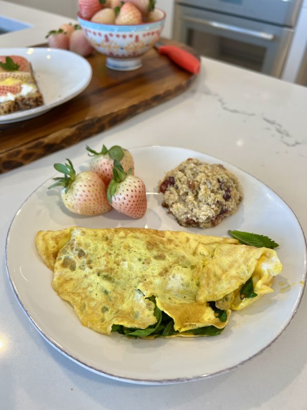 How I Add Excitement to Breakfast with Pretty Pink-a-Boo Pineberries® via lizshealthytable.com
