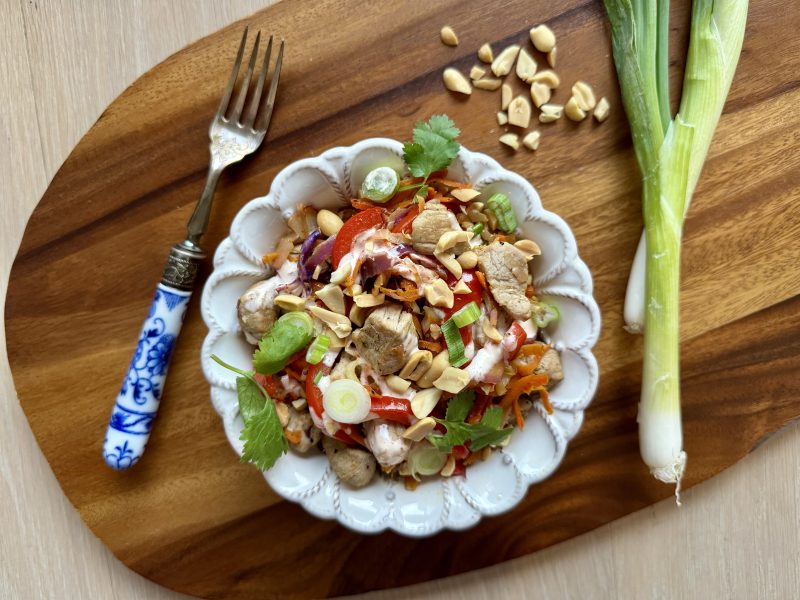 Egg Roll in a Bowl via lizshealthytable.com #pork 